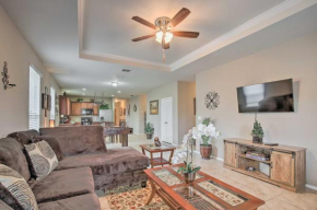 San Antonio Abode Near Golf, Shops and Dining!